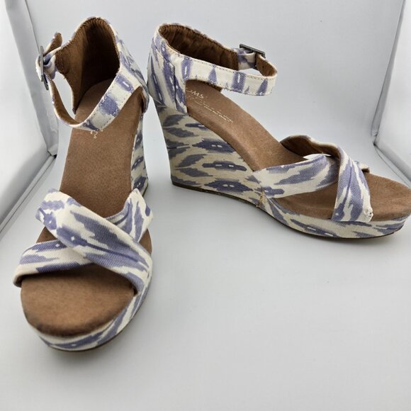 TOMS Blue Ikat Wedge Sandals | Size 8.5 | Strappy High Heels - Picture 6 of 10